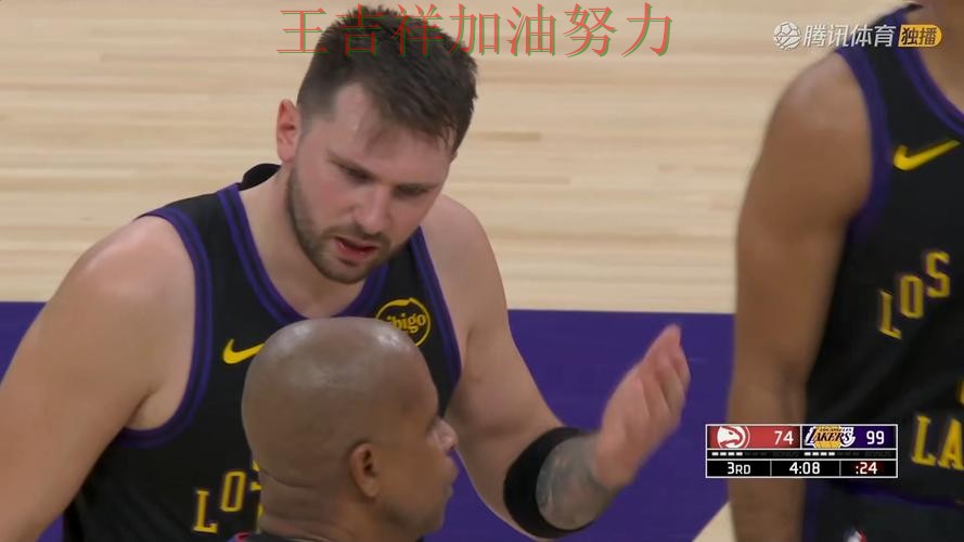 东契奇状态回升引发热议 防守端问题再次暴露 东契奇状态回升引发热议 防守端问题再次暴露